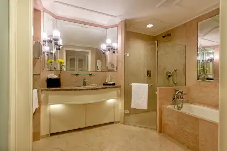 Taj Lands End - 31