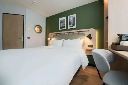 Campanile PRIME - Paris Ouest Boulogne - 45