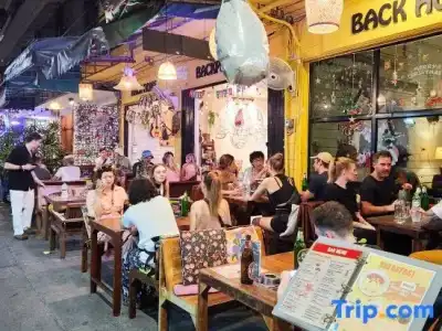 Back Home Backpackers - Hostel - 18