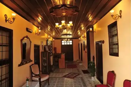 Aksehir Butik-Hasan Muallim Konukevi - 13