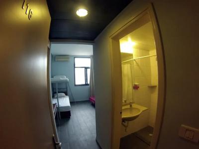 Tiberias Hostel - 36