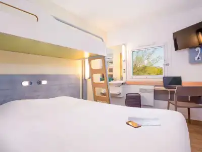 Ibis Budget Frejus Capitou A8 - 11