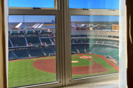 Hampton Inn & Suites Oklahoma City-Bricktown - 22