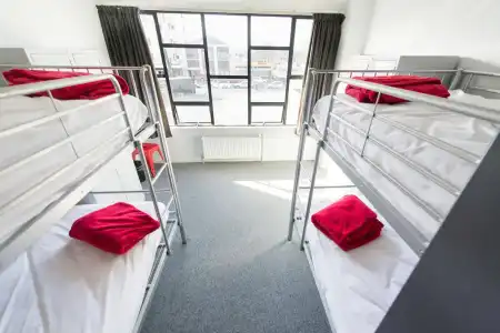 Urbanz - Hostel - 48