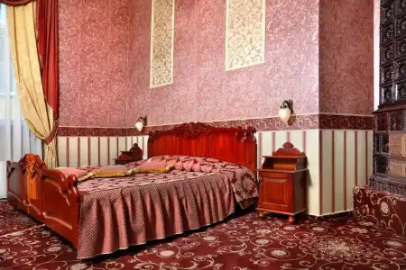 Anna Palace - 82