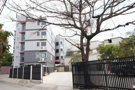 Ma Non Nont & Apartment - 17