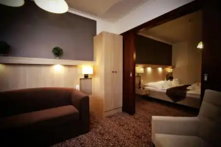 Xavin Wellness & Restaurant - 5