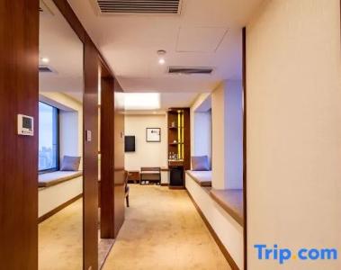 Lujia International - 120