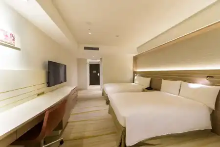DoubleTree by Hilton Okinawa Chatan Resort - 64