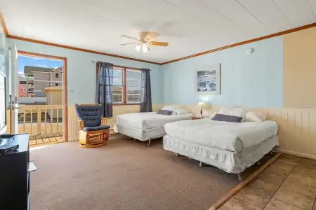 Oceanside Court by Kees Vacations - 36