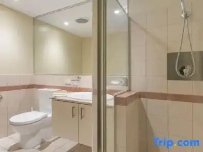 The Peninsula Riverside Serviced Apartments - 106