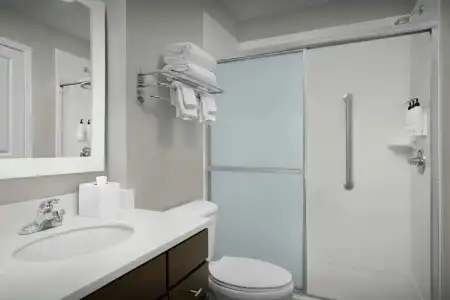 TownePlace Suites by Marriott Pensacola - 15