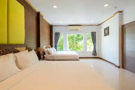 The Green Beach Resort - 95