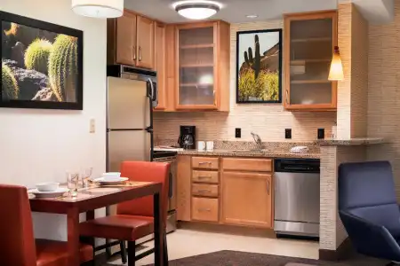 Residence Inn Phoenix Desert View at Mayo Clinic - 27