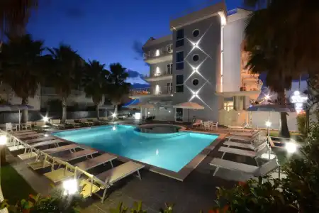 Kiara Residence - 12