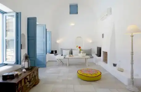 Black Rose Beach Suites - 106