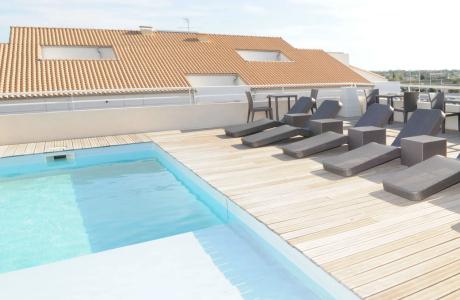 Grand Cap Rooftop Pool - 12