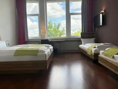 AMH Airport-Messe-Hotel - 45