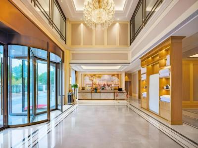 IU Shanghai Songjiang Chedun Film Park Branch - 1