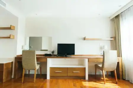 Thomson Residence - 168