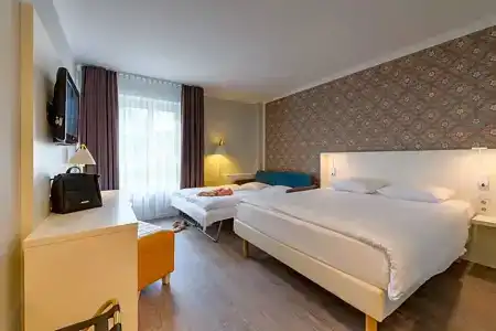 Ibis Styles - 75