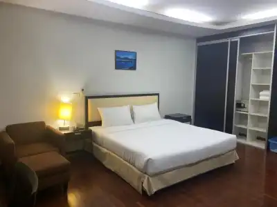 The Park 304 Executive Serviced Apartment - 40