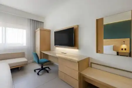 Courtyard By Marriott Cancun Airport - 36
