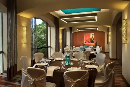Hilton Palacio Del Rio - 18