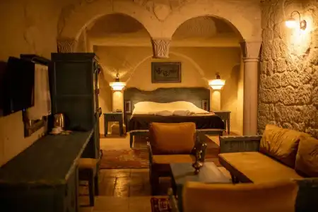 Pome Granate Cave - 12