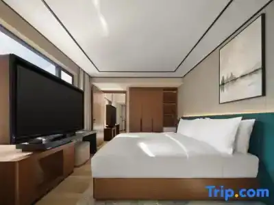 Hilton Garden Inn West Lake - 74