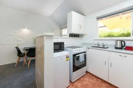 Aarangi Motel - 45
