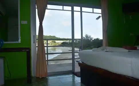 Phi Phi Beach Front Resort - 2