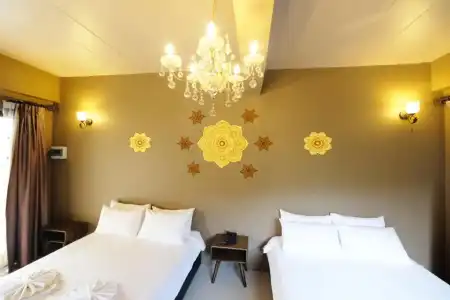 Hi - Scene Resort - 66