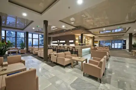 SOREA URÁN - 40