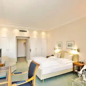 Bayerischer Hof - 34