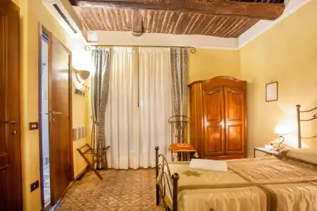 Alloggio dei Vassalli, In the Heart of the Historic Center - 98
