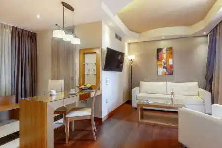 Oasis Apartments - 63