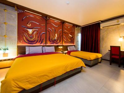 Pak Ping Ing Tang Boutique - 19