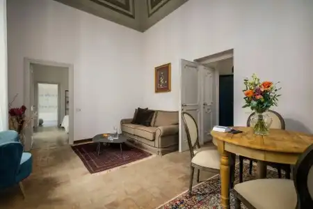 The Roman Empire Guesthouse - 157