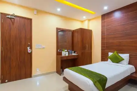 Treebo Globe International Near Kalighat Mandir - 23