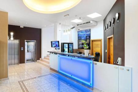 Aura Design & Garden Pool - 1