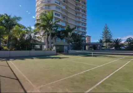 2nd Avenue Beachside Apartments - 16
