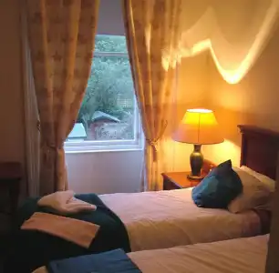 Regis Guest House - 2