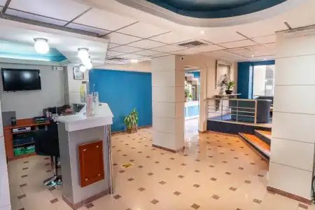 Anita - 1
