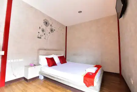 Love Box Resort - 35