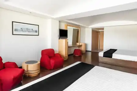 Capital O Df Inn - 4