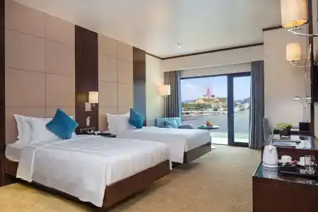 Wyndham Legend Halong - 2