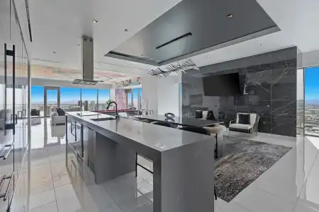 Beautiful Palms Place Suite - 71