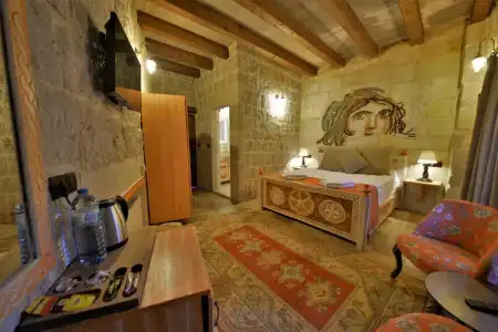 Caftan Cave Suites - 24