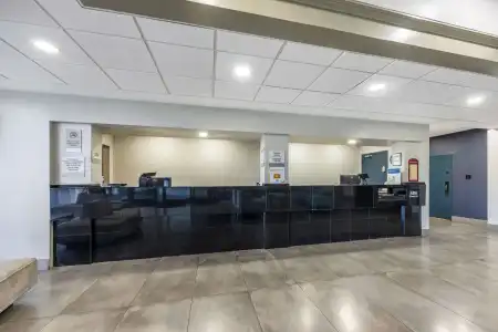 Clarion Inn Murfreesboro Old Fort Pkwy - 13